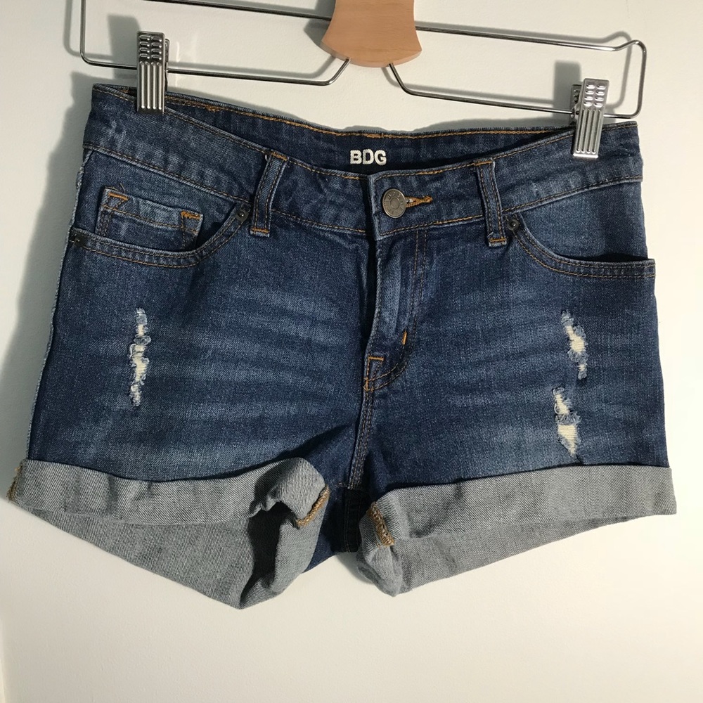 BDG Alexa distressed jean denim short 26